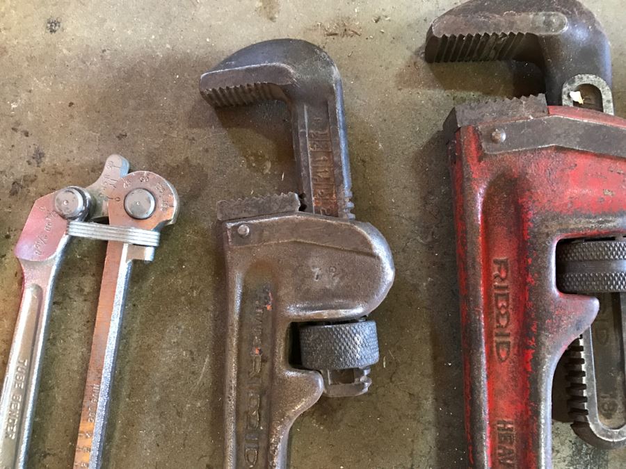 JUST ADDED - Various Pipe Wrenches And Pipe Bending Tools [Photo 2]