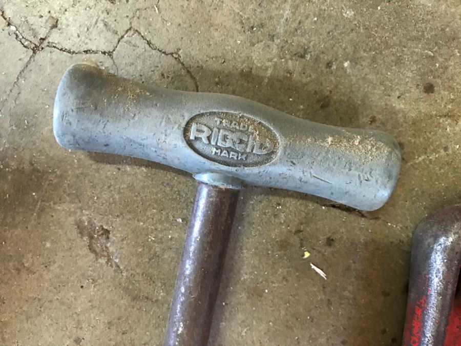 JUST ADDED - Various Pipe Wrenches And Pipe Bending Tools [Photo 7]