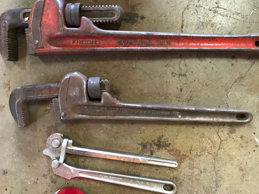 JUST ADDED - Various Pipe Wrenches And Pipe Bending Tools [Photo 3]
