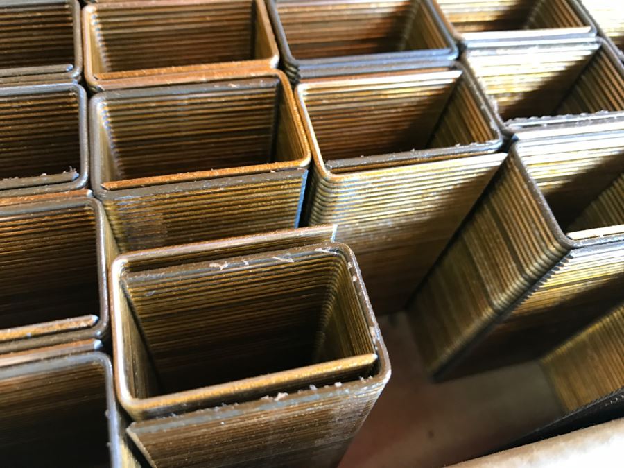 JUST ADDED - Box Of Heavy Duty BOSTITCH Staples [Photo 3]