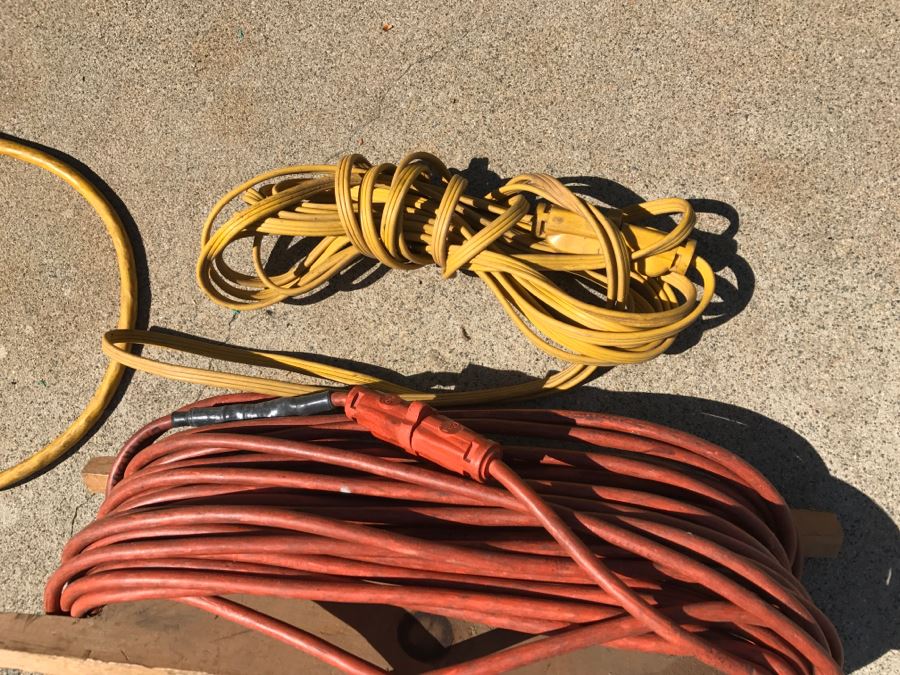 LAST MINUTE ADD - Garage Lot With Extension Cords, Clamps And Sprayer [Photo 4]