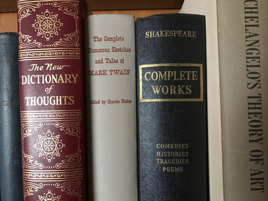LAST MINUTE ADD - Book Lot Michaelangelo's Theory Of Art By Robert John Clements, The Complet Humourous Sketches And Tales Of Mark Twain, Complete Works Of Shakespeare, New Dictionary Of Thoughts Collectors Edition, Selected Essays And More [Photo 9]