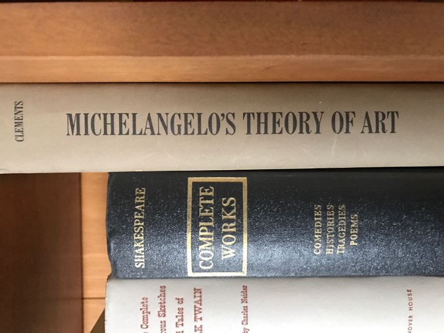LAST MINUTE ADD - Book Lot Michaelangelo's Theory Of Art By Robert John Clements, The Complet Humourous Sketches And Tales Of Mark Twain, Complete Works Of Shakespeare, New Dictionary Of Thoughts Collectors Edition, Selected Essays And More [Photo 10]