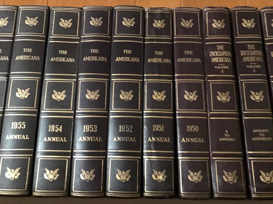 LAST MINUTE ADD - The Encyclopedia Americana 30 Volume Set With Annuals From 1950-1976 [Photo 5]