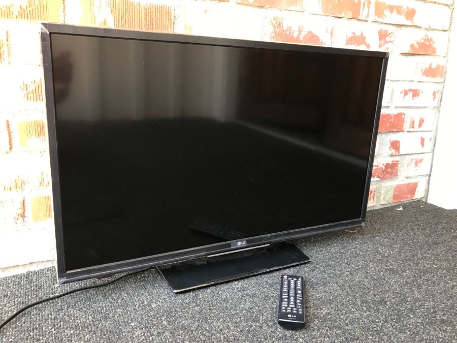 LAST MINUTE ADD - LG 32LF500B ‑ 32' LED TV ‑ 720p (HD)