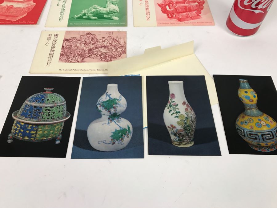 Set Of (32) Vintage Chinese Photograph Postcards Depicting Chinese Antiques [Photo 3]