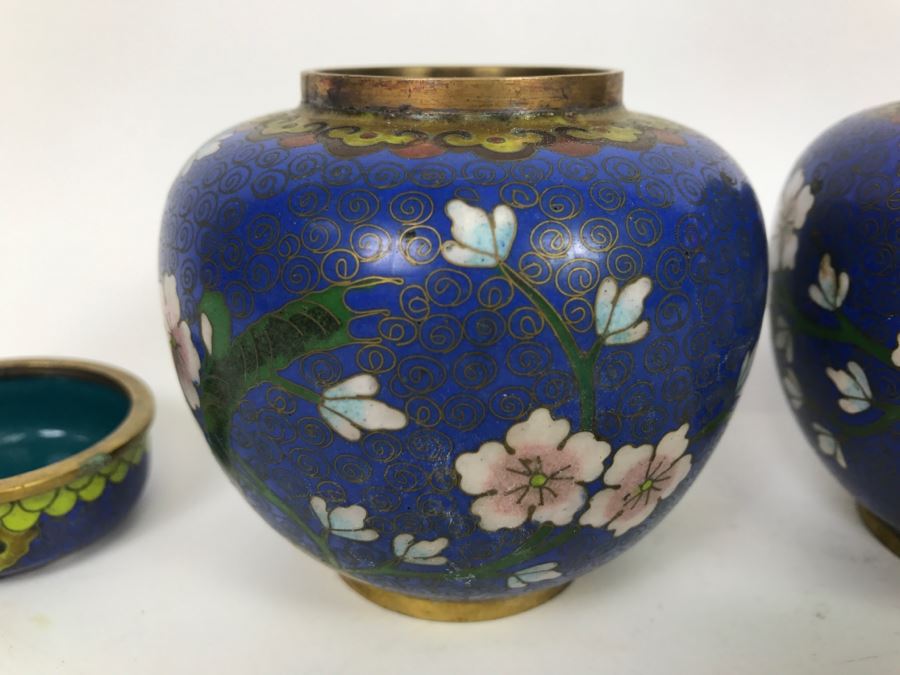 Pair Of Vintage Chinese Lidded Cloisonne Jars [Photo 10]