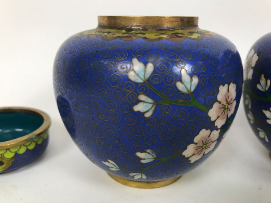 Pair Of Vintage Chinese Lidded Cloisonne Jars [Photo 12]