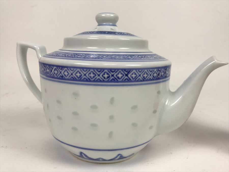 Contemporary Chinese Blue And White Teapot [Photo 2]