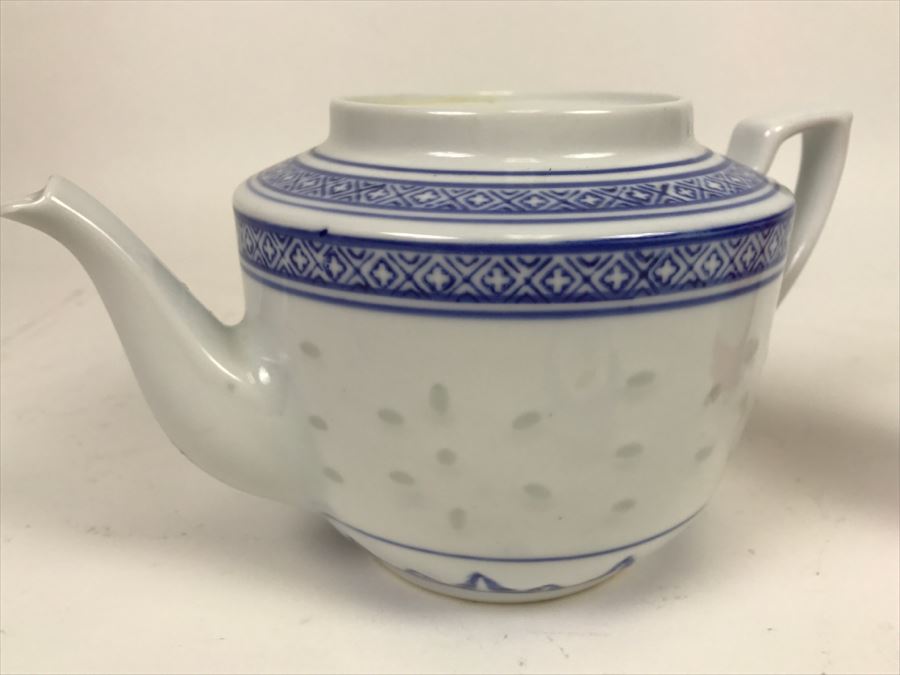 Contemporary Chinese Blue And White Teapot [Photo 9]
