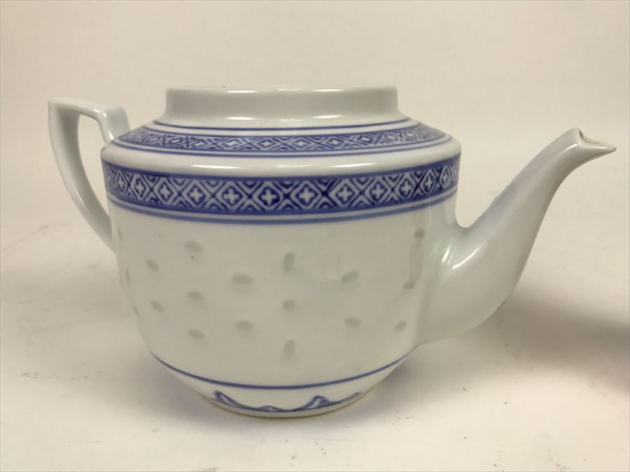 Contemporary Chinese Blue And White Teapot [Photo 8]