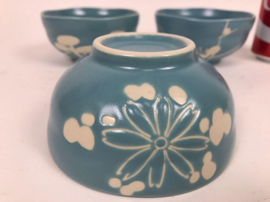 Set Of 3 Blue Glaze Asian Pottery Bowls [Photo 10]