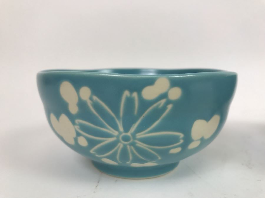 Set Of 3 Blue Glaze Asian Pottery Bowls [Photo 4]