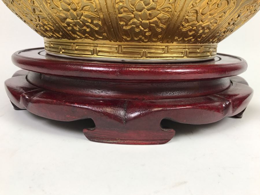 Large Chinese Blue White And Gold Vase With Stand And Silk Box Retailed For $1,650 [Photo 24]