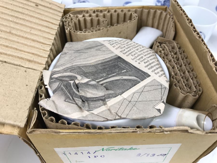 Set Of ~46 Piece Vintage Blue And White Nittoroyal RC Noritake China Set [Photo 14]