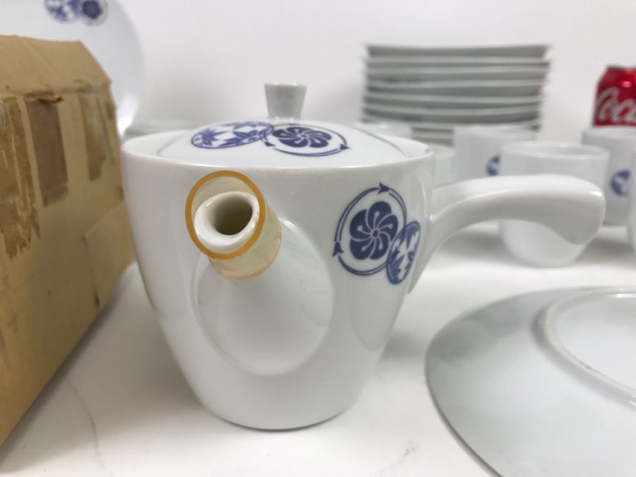 Set Of ~46 Piece Vintage Blue And White Nittoroyal RC Noritake China Set [Photo 16]