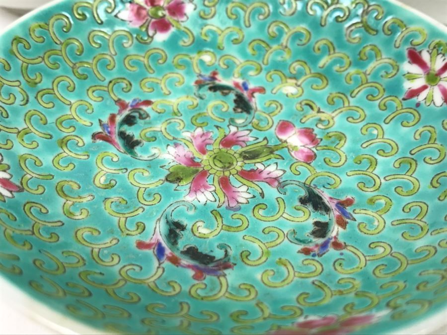 3 Chinese Bowls And 2 Spoons [Photo 4]