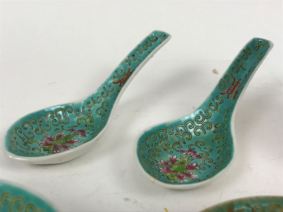 3 Chinese Bowls And 2 Spoons [Photo 9]
