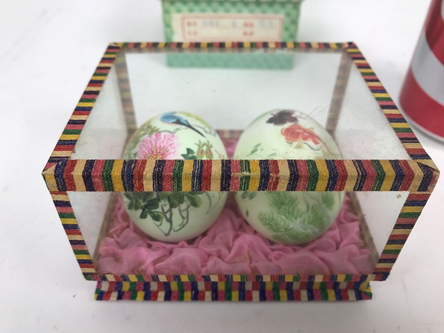 Vintage Asian Hand Painted Eggs In Glass Presentation Box With Original Box [Photo 3]