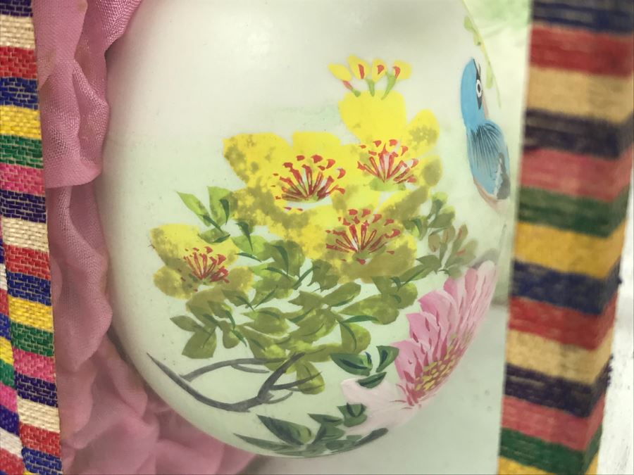 Vintage Asian Hand Painted Eggs In Glass Presentation Box With Original Box [Photo 10]