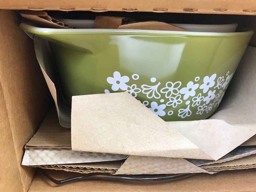 RARE (2) New In Boxes PYREX Spring Blossom Green 3-Piece Sets [Photo 2]