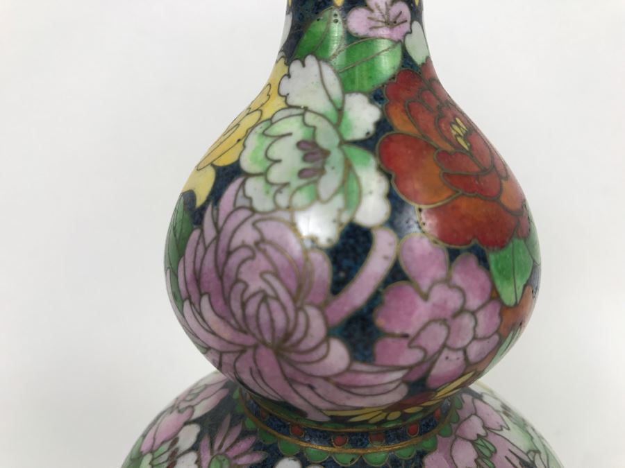 Vintage Chinese Cloisonne Vase With Wooden Stand [Photo 5]