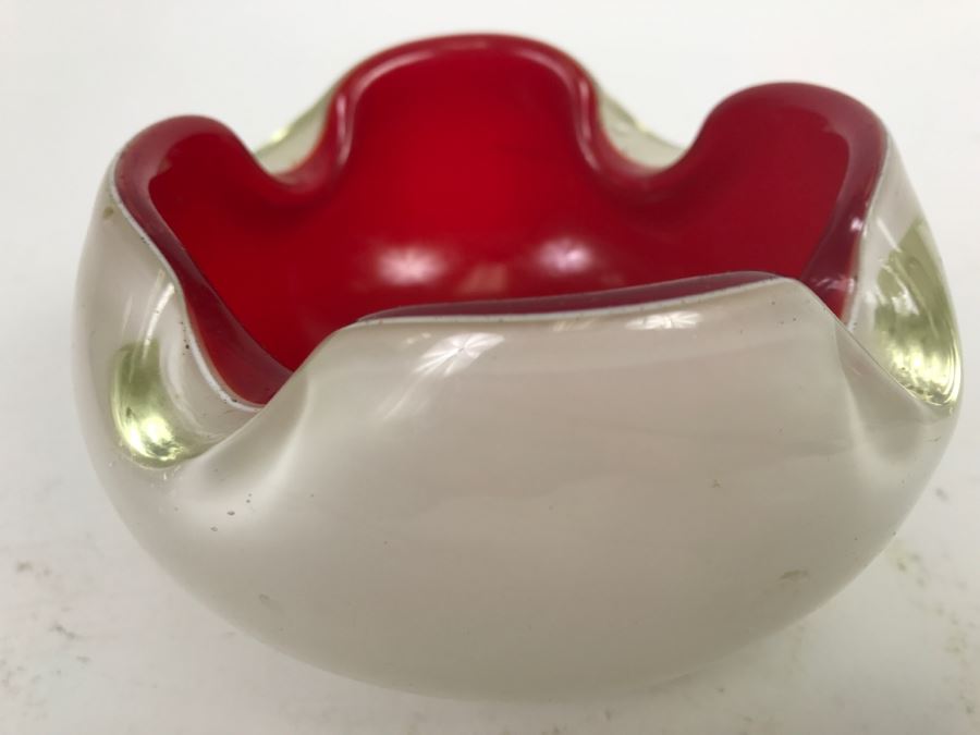 Art Glass Red And White Ashtray Possibly Japanese [Photo 7]