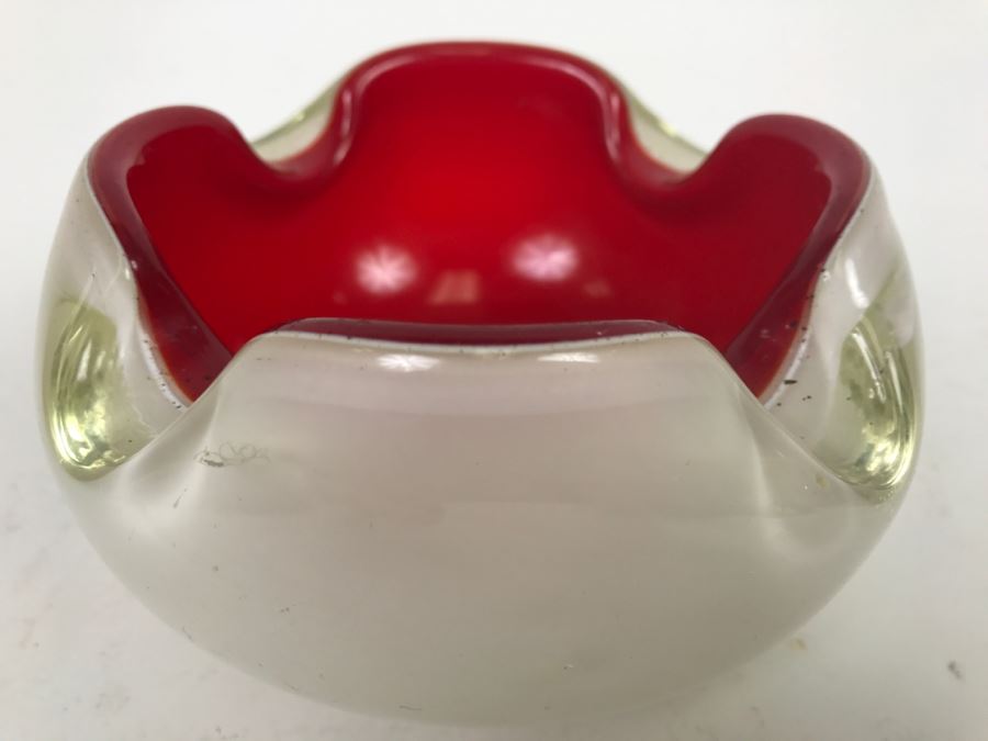 Art Glass Red And White Ashtray Possibly Japanese [Photo 2]