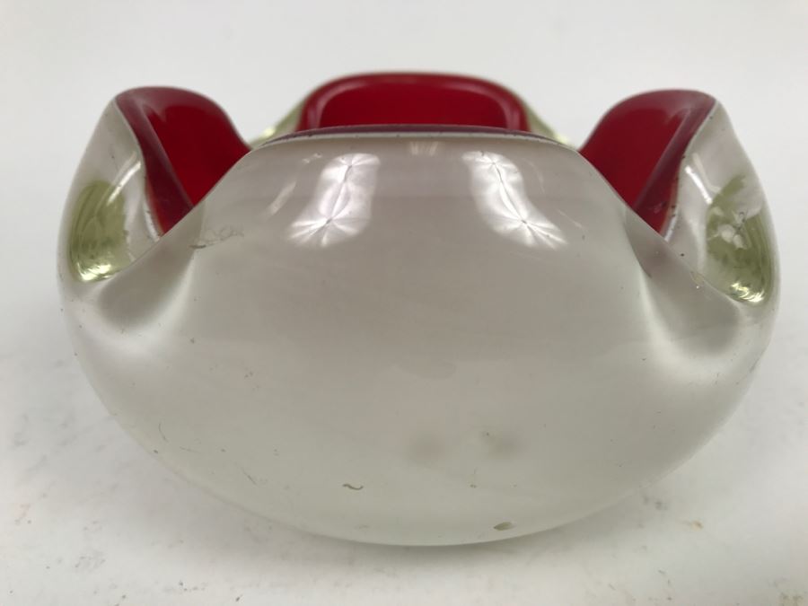 Art Glass Red And White Ashtray Possibly Japanese [Photo 3]