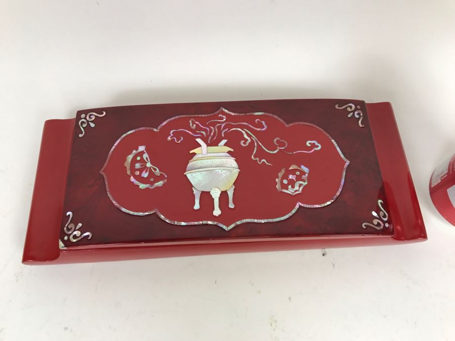 Chinese Red Lacquer Lidded Box With Mother Of Pearl Inlay [Photo 3]