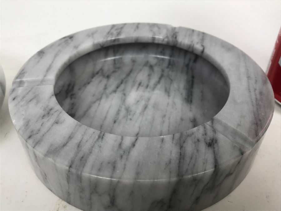 Pair Of Polished Marble Ashtrays [Photo 4]