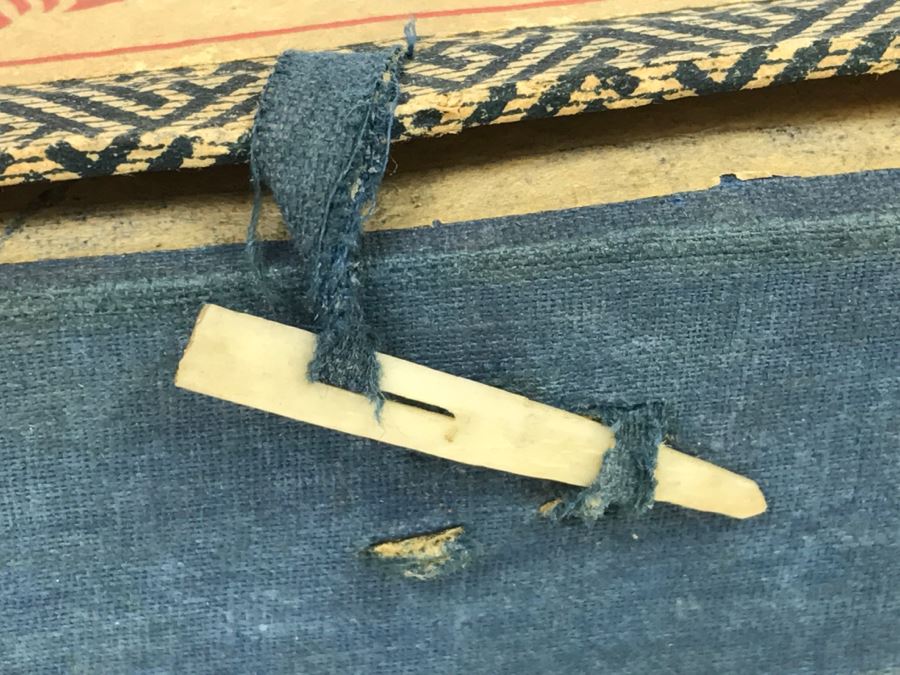 Set Of Chinese Books [Photo 22]