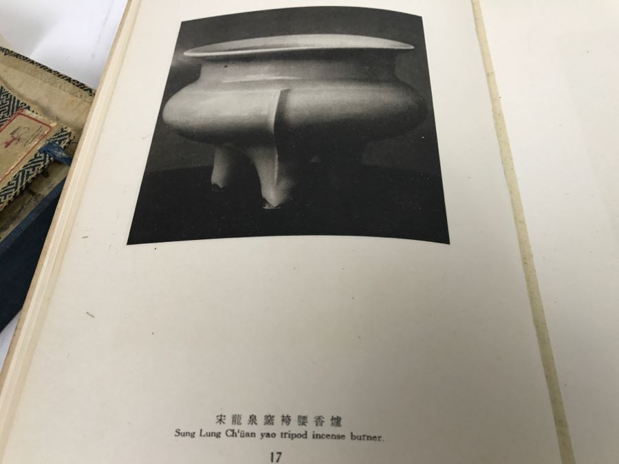 Book Titled Reminiscences Of Matsutaro Mayuyama [Photo 4]