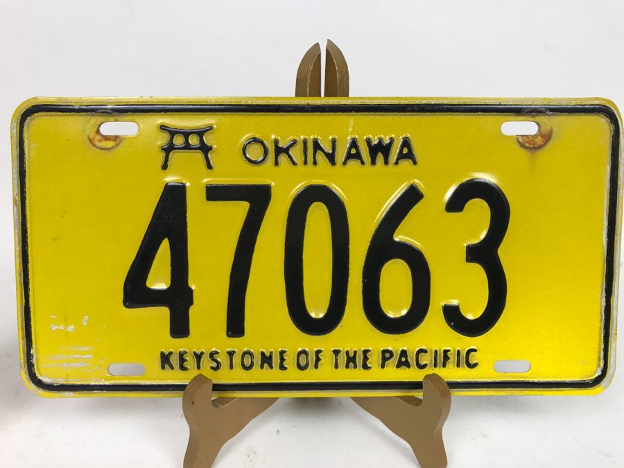 Vintage OKINAWA Japan Yellow License Plate Keystone Of The Pacific # 47063 [Photo 2]