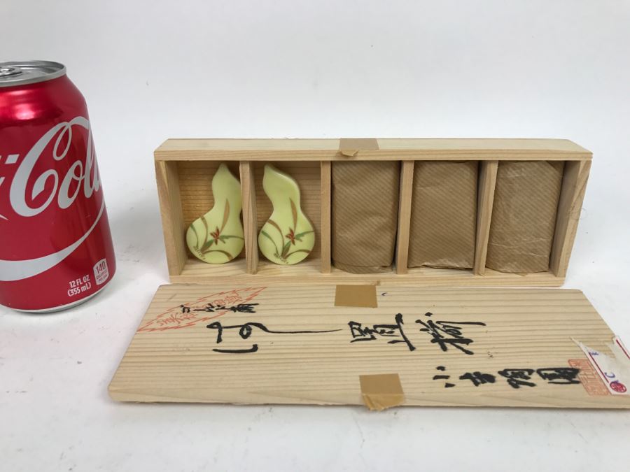 Vintage Japanese Chopstick Rests New In Box [Photo 1]
