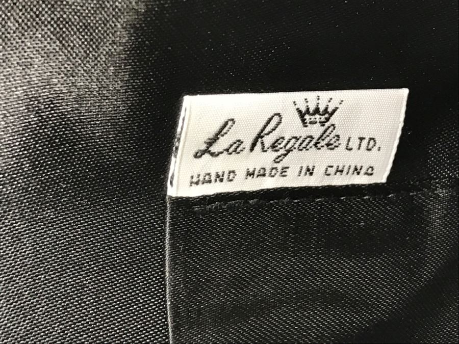 Pair Of Handbags [Photo 4]