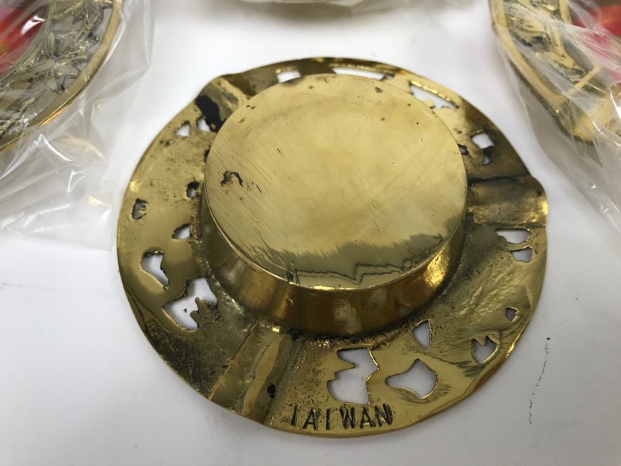 Set Of 4 Vintage Brass Chinese Ashtrays In Original Box [Photo 11]