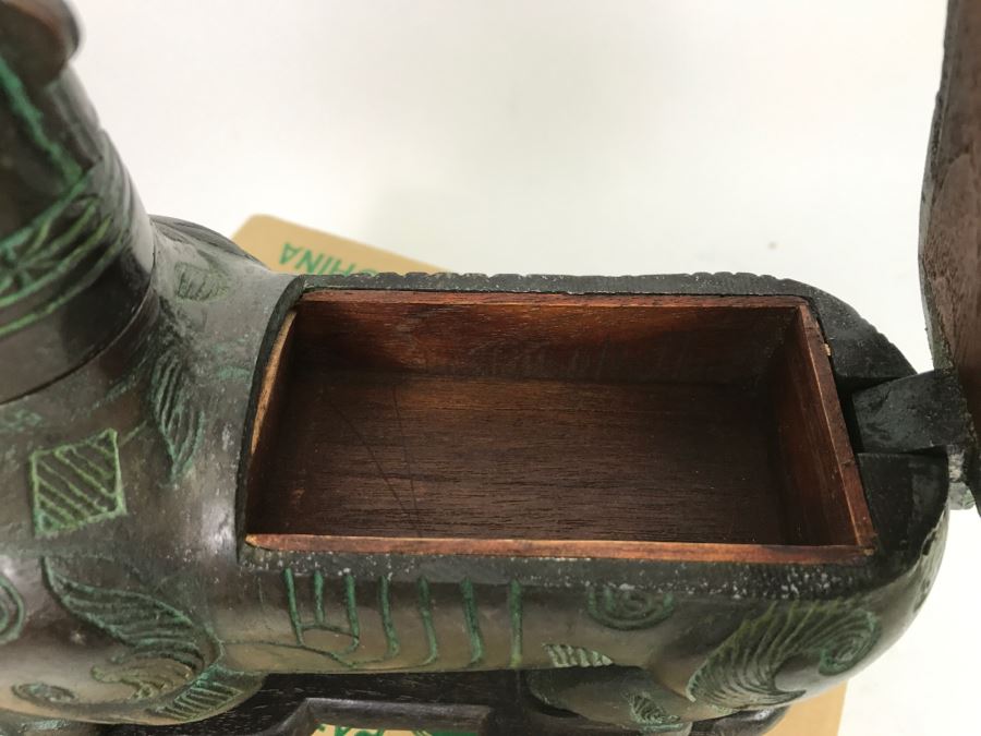 VERY COOL - Dual Purpose Lighter With Teak Cigarette Holder Chinese Reproduction Of A Warring States Dynasty Container Getz Bros By Legacy Line With Original Box [Photo 19]