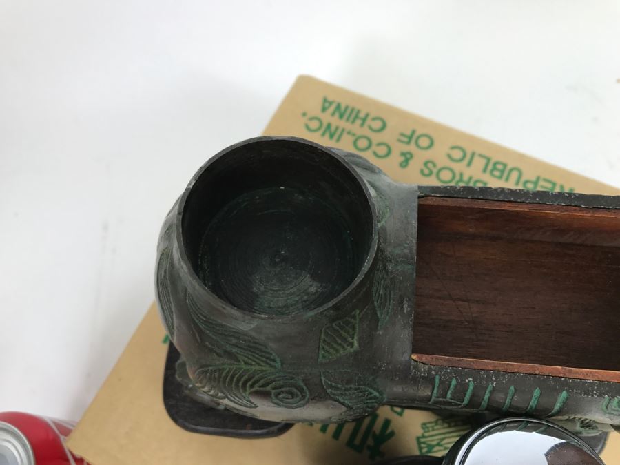 VERY COOL - Dual Purpose Lighter With Teak Cigarette Holder Chinese Reproduction Of A Warring States Dynasty Container Getz Bros By Legacy Line With Original Box [Photo 22]