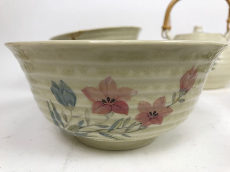 Vintage ~28 Piece Japanese Hand Painted White Glaze Pottery Signed China Tea Set [Photo 22]