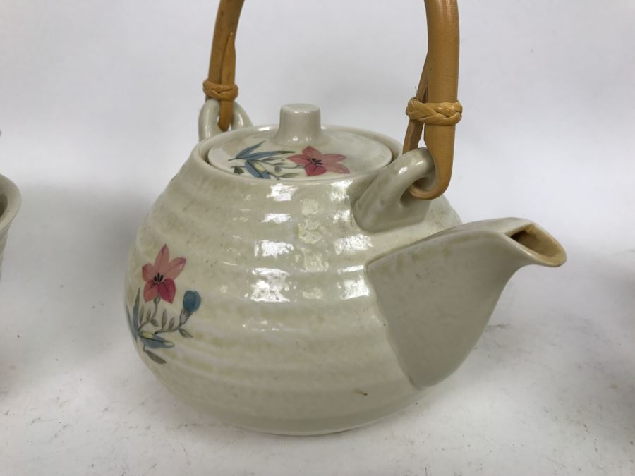 Vintage ~28 Piece Japanese Hand Painted White Glaze Pottery Signed China Tea Set [Photo 26]