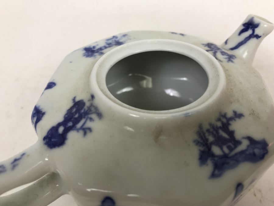 Small Blue And White Asian Tea Pot Signed Underneath [Photo 11]