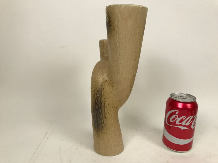 Unusual Japanese Light Brown Glaze Vase Signed [Photo 9]