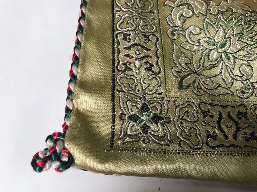 Chinese Gold Silk Embroidery [Photo 28]