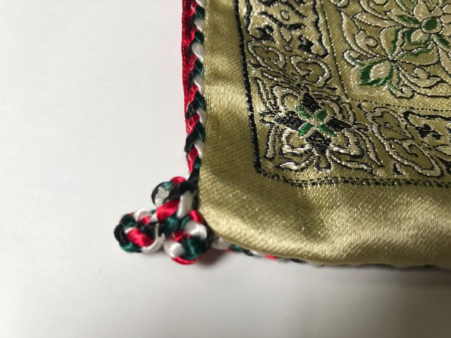 Chinese Gold Silk Embroidery [Photo 17]