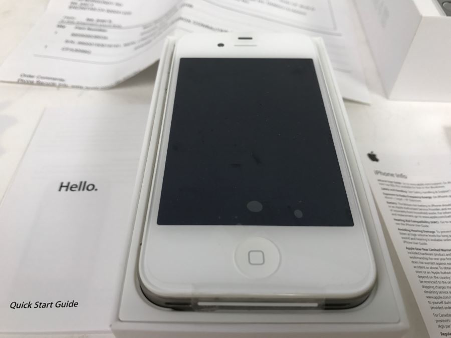 IPHONE 4S White 16GB New With Box [Photo 4]