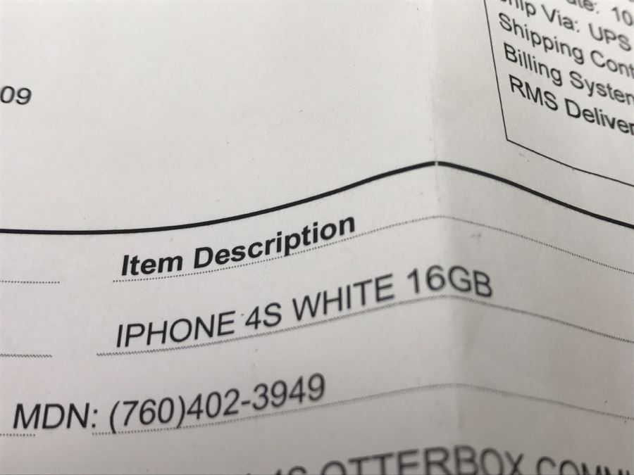 IPHONE 4S White 16GB New With Box [Photo 9]