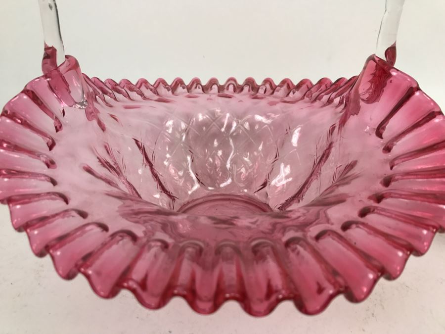 Hand Blown Pink Fluted Glass Basket [Photo 5]