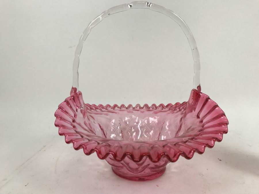 Hand Blown Pink Fluted Glass Basket [Photo 4]