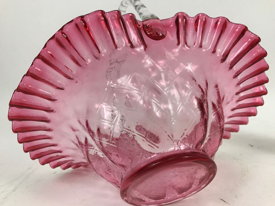 Hand Blown Pink Fluted Glass Basket [Photo 7]